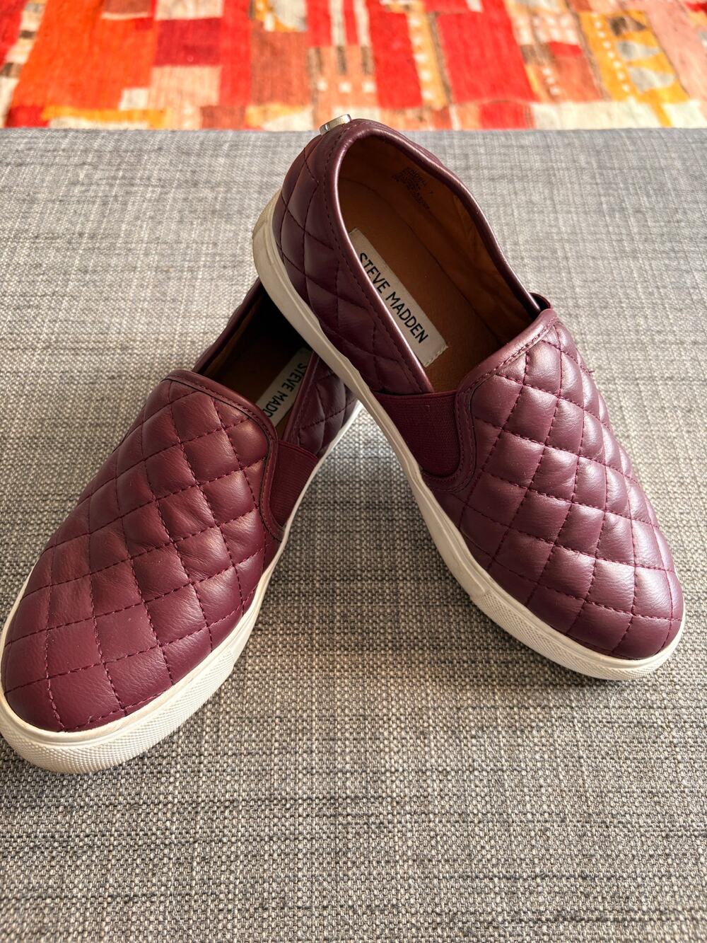 Steve Madden Endell Slip On Burgundy Quilted Platform Sneakers Vegan Size 7M
